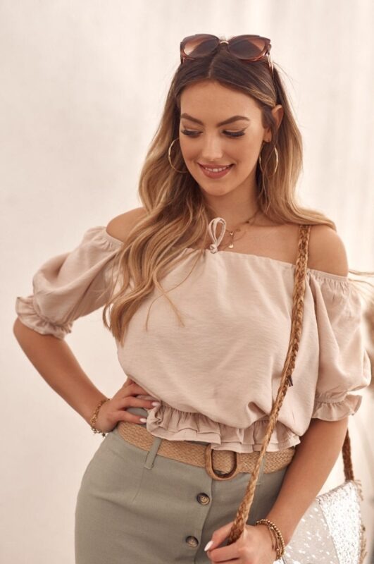 Short beige blouse with