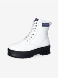 White Women's Ankle Boots on Lee