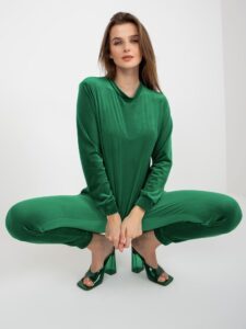 Green velour set with trousers by