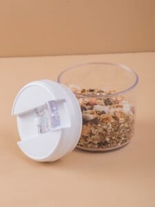 Small container for dry