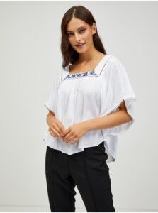 White loose blouse with bat sleeves