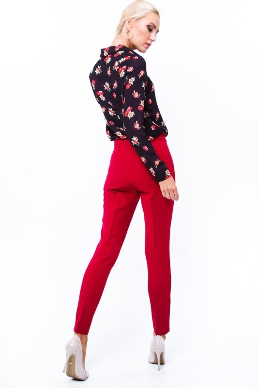 Elegant red trousers
