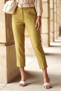 Elegant trousers with olive