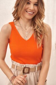 Knitted top with orange