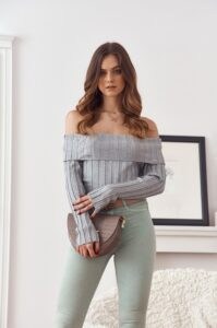 Short gray blouse with