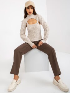 Light beige knitted set with short