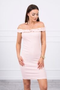 Shoulder dress with ruffles