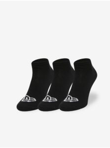 Set of three pairs of socks in