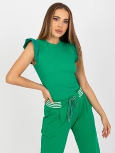 Green ribbed blouse with short