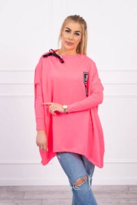 Oversize sweatshirt with asymmetrical sides in