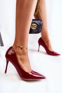 Classic lacquered stiletto shoes