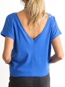 T-shirt with neck at the