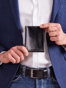 Black men's wallet without natural