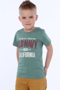 Boys' green T-shirt with