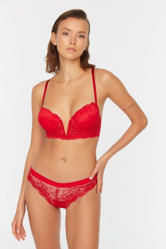 Trendyol Red Lace Detailed Push-Up