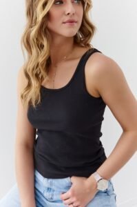 Ribbed top with black