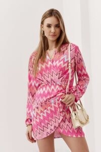 Patterned dress with tie on