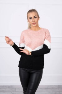 Sweater with geometric patterns