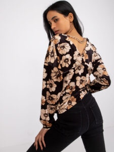 Black-beige velour blouse with chain