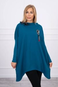 Oversize sweatshirt with asymmetrical