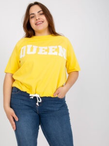 Yellow blouse of oversize for everyday