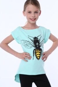 Girl's T-shirt with bee