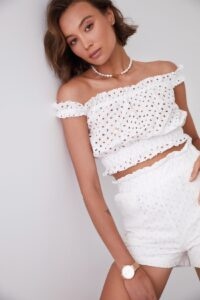 Short openwork blouse with