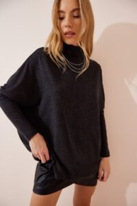 Happiness İstanbul Sweater - Black