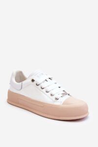 Women's lacquered sneakers on the GOE