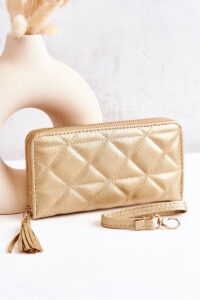 Large quilted wallet with a stripe