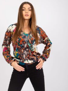 Patterned blouse with chain