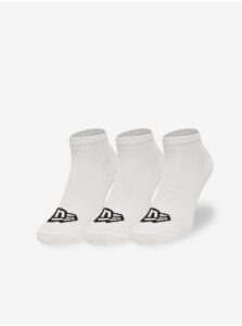 Set of three pairs of socks in