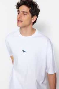 Trendyol T-Shirt - White