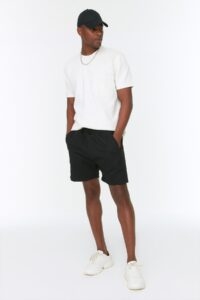 Trendyol Shorts - Black -
