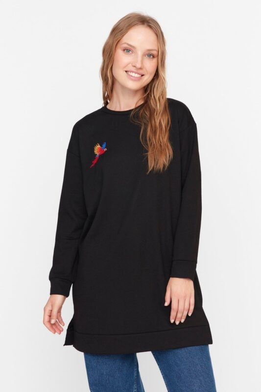 Trendyol Black Embroidered Knitted Sweatshirt