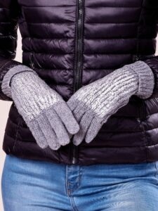 Grey gloves with wool and