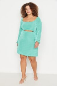 Trendyol Curve Green Cut Out