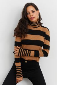 Cool & Sexy Sweater -