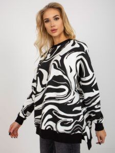Black and white oversize sweatshirt