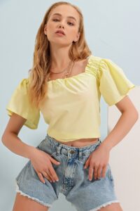 Trend Alaçatı Stili Women's Yellow Collar And Shoulders Elastic Sleeves Flounce Poplin Woven