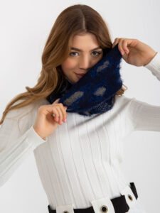 Women's scarf with pattern
