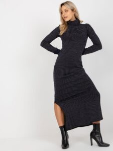 Casual maxi dress with turtleneck