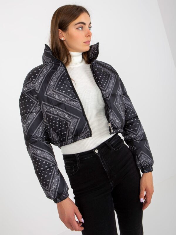 Black short quilted down jacket
