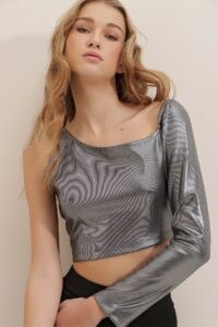 Trend Alaçatı Stili Women's Lame Asymmetrical Collar
