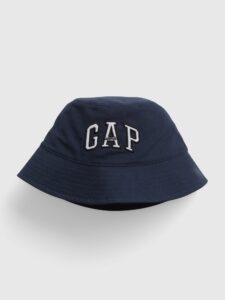 Hat with GAP logo