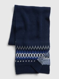 GAP scarf with Norwegian pattern