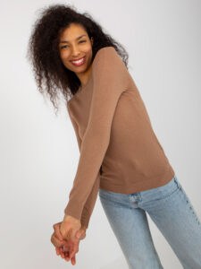 Camel smooth classic sweater with