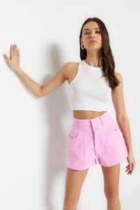 Trendyol Shorts - Pink -